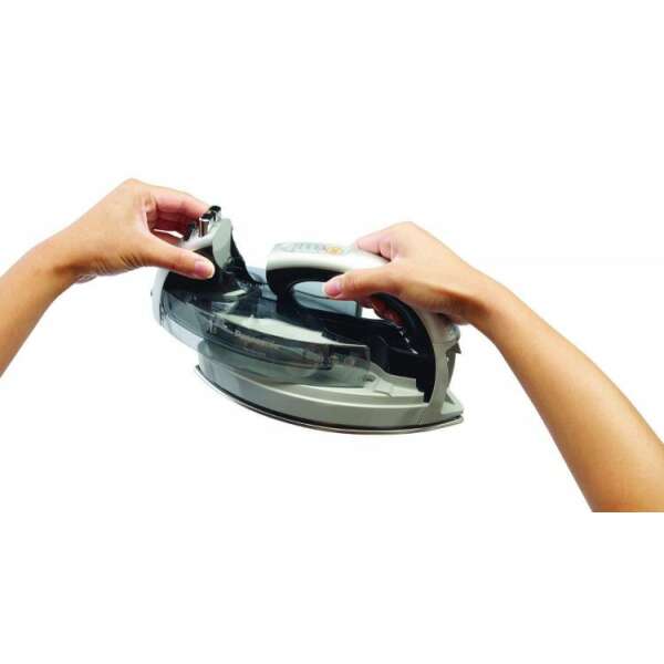 PANASONIC CORDLESS 360° FREESTYLE™ STEAM/DRY IRON WITH CURVED STAINLESS STEEL SOLEPLATE | NI-WL600 - Image 