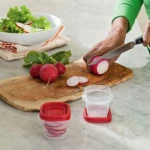 RUBBERMAID 0.5 CUP 2 PACK EASY FIND LID SQUARE STORAGE CONTAINER | 7J55 - Image 