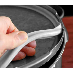 pressure cooker