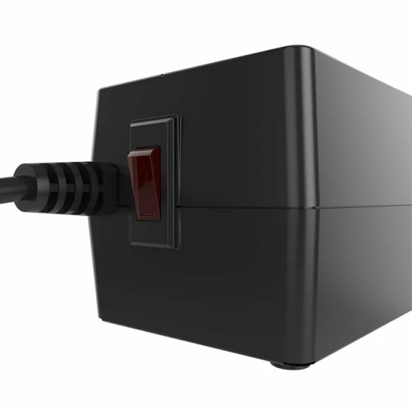 FORZA 500W AUTOMATIC VOLTAGE REGULATOR 115V | FVR-1011USB - Image 