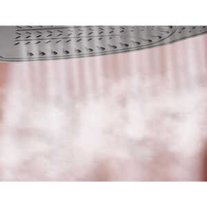 BLACK & DECKER LIGHT 'N EASY TRUEGLIDE NON-STICK STEAM IRON 120V 1200W LIGHT BLUE | IR1845 - Image 