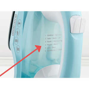 BLACK & DECKER LIGHT 'N EASY TRUEGLIDE NON-STICK STEAM IRON 120V 1200W LIGHT BLUE | IR1845 - Image 