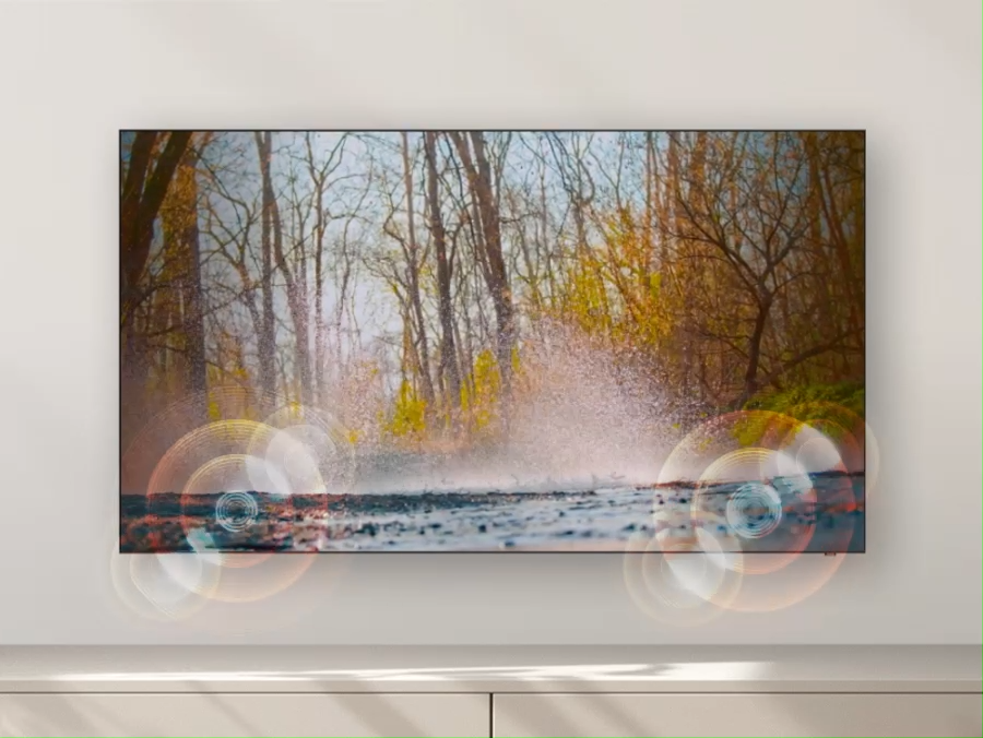 TV and soundbar synced with Q-Symphony.