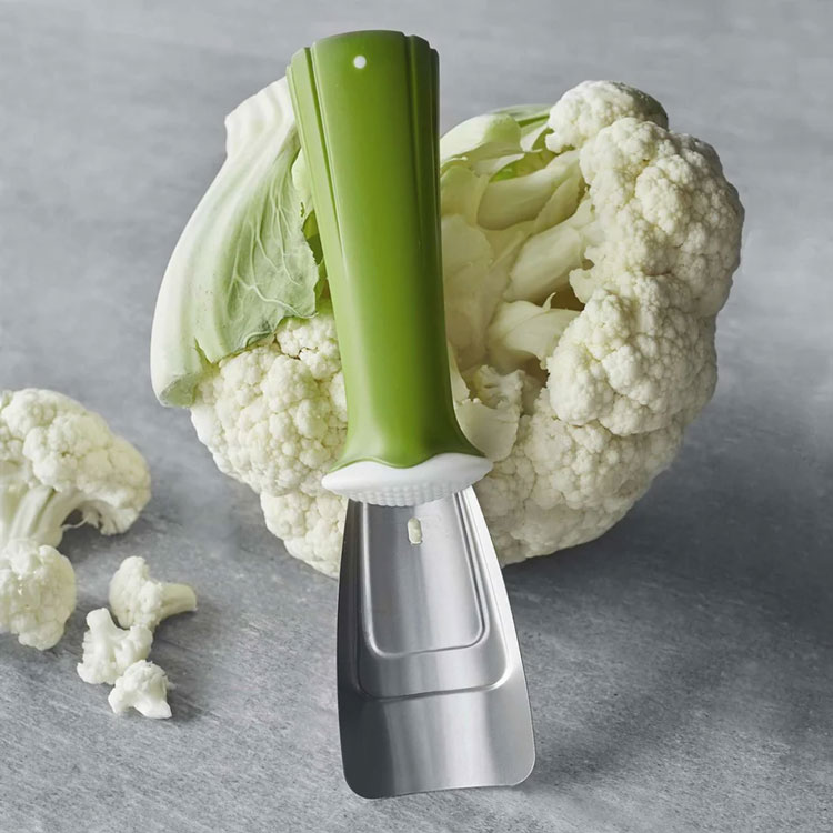 Chef'n StalkChop prepping a head of cauliflower.