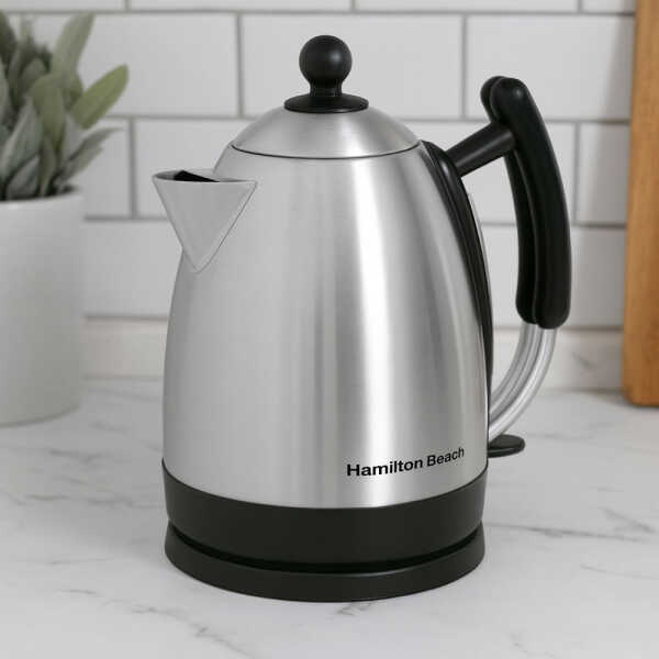 HAMILTON BEACH 1.7L CORDLESS KETTLE | 40886 - Image 