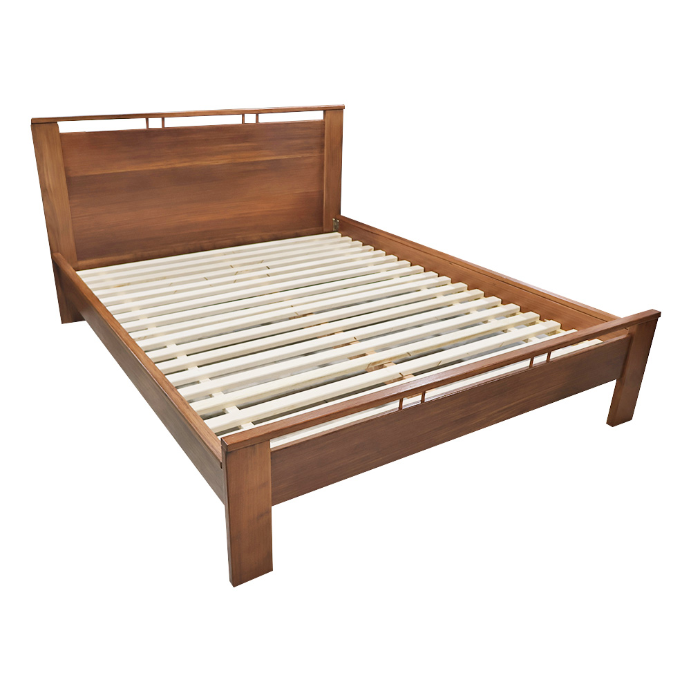 PARTO 160X200 wooden bed frame with mattress slats.
