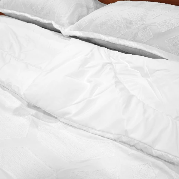 White Tufted Comforter Set