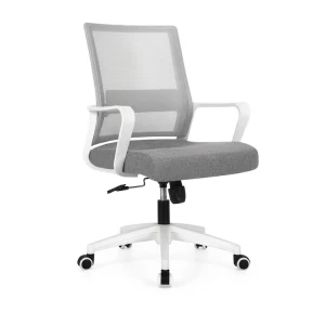 WHITE OFFICE CHAIR