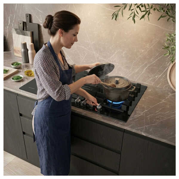 SIEMENS Q500 5 BURNERS GAS COOKTOP 90 CM TEMPERED GLASS BLACK | EP9A6MI40NI - Image 