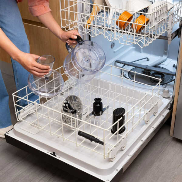 BLACK+DECKER 8-CUP FOOD PROCESOR BLACK 850W-120V | FP4342-0BDLA - Image 