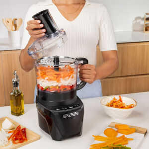 BLACK+DECKER 8-CUP FOOD PROCESOR BLACK 850W-120V | FP4342-0BDLA - Image 