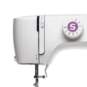SINGER 6 STITCH SEWING MACHINE | SIN-M1605 - Image 