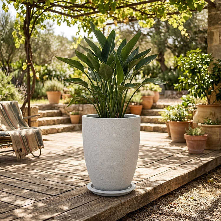 Casa Pica grey deco stone round plastic planter