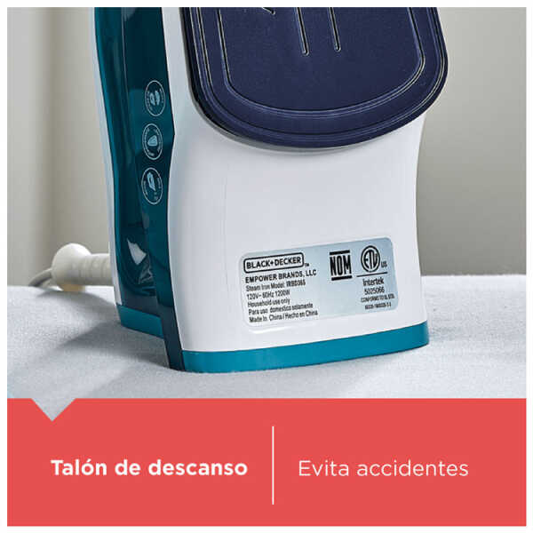 BLACK & DECKER STEAM IRON 250ML WATER TANK | IRBD365 - Image 